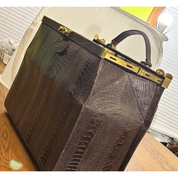 Vintage Luc Benoit Shiny Brown SnakeSkin Top Handle Framed Doctor’s Bag - Picture 10 of 13